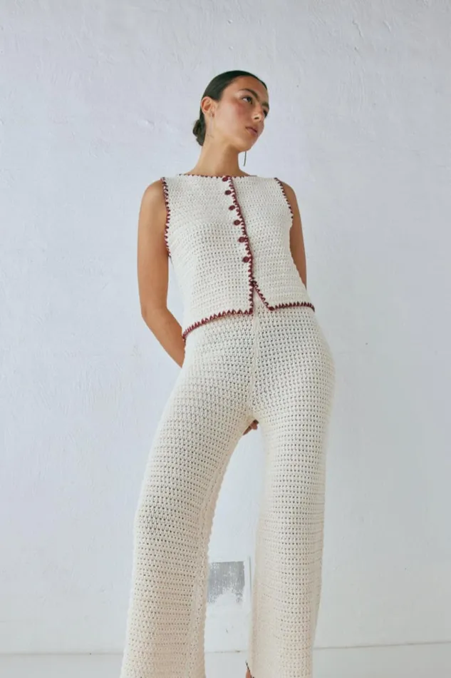 VRG GRL Sleeveless Stella Knit Vest Cream 8211 Women VRG GRL Sleeveless Stella Knit Vest Cream 8211 Women