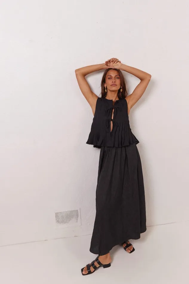 VRG GRL Sleeveless Valeria Linen Top Black 8211 Women VRG GRL Sleeveless Valeria Linen Top Black 8211 Women
