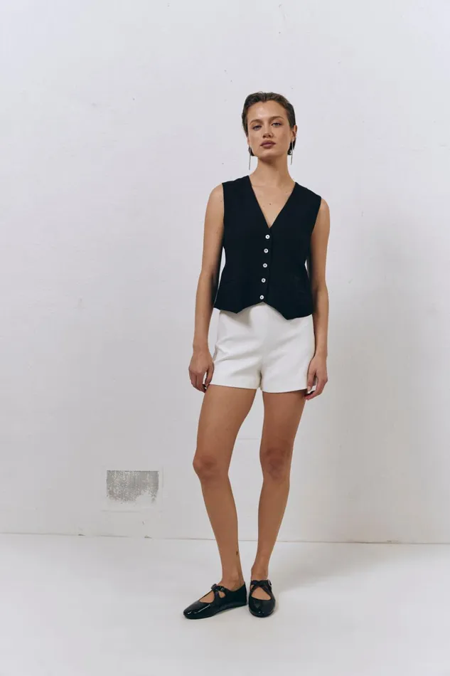 VRG GRL Vests Italian Streets Linen Vest Black 8211 Women VRG GRL Vests Italian Streets Linen Vest Black 8211 Women