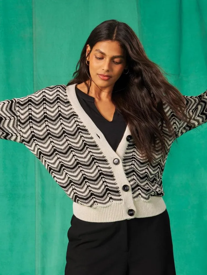 White Stuff KNITWEAR STELLA CHEVRON CARDI White Multi 8211 Women