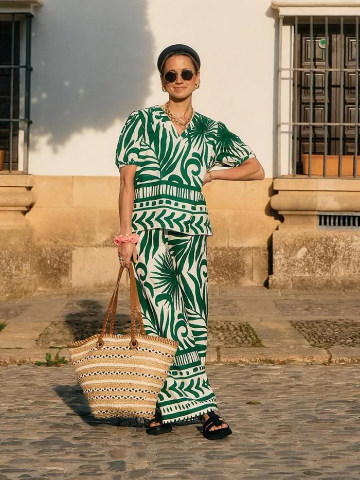 White Stuff SHIRTS and BLOUSES Elisa Eco Vero Top Green Print 8211 Women White Stuff SHIRTS and BLOUSES Elisa Eco Vero Top Green Print 8211 Women