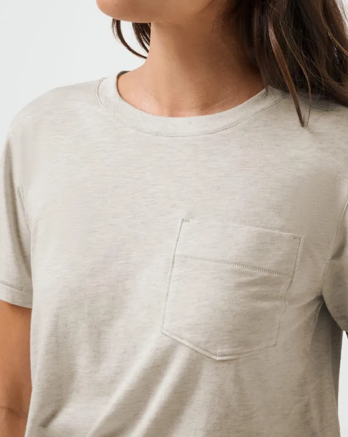 Women CLOUD CREW POCKET TEE Heather Oatmeal TravisMathew Tees