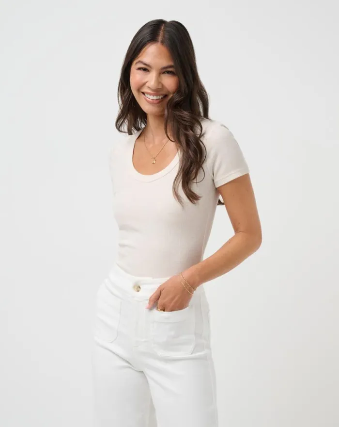 Women CLOUD RIB SHORT SLEEVE TOP Heather Light Chestnut TravisMathew Shirts and Tops