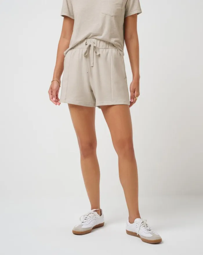 Women CLOUD TERRY RIB SHORT Heather Oatmeal TravisMathew Shorts