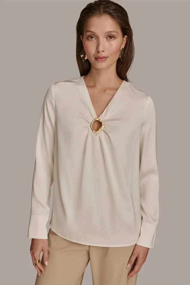 Women Donna Karan Sweaters And Tops TOP WITH KEYHOLE HARDWARE Ivory
