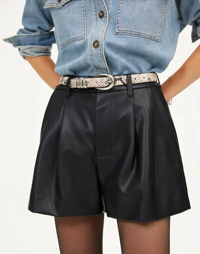 Women Easy Pleated Trouser Shorts In Faux Leather Black Madewell Shorts