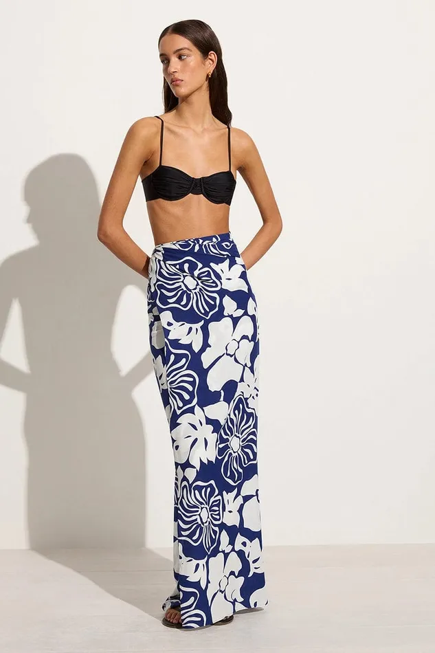 Women Flavia Pareo Mica Floral Navy 8211 Final Sale Faithfull The Brand Accessories Women Flavia Pareo Mica Floral Navy 8211 Final Sale Faithfull The Brand Accessories