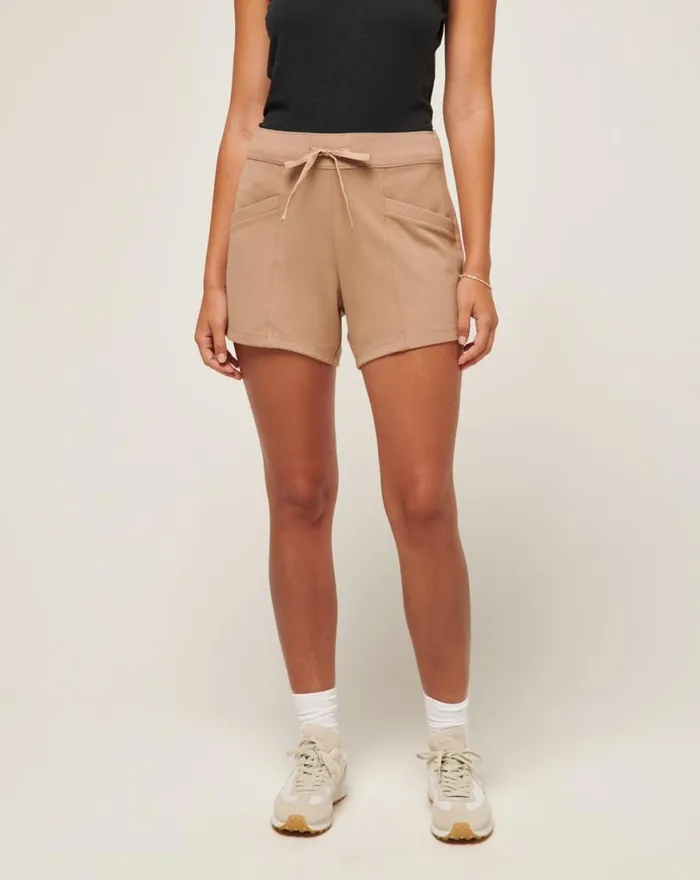 Women FRIDAY PONTE POCKET SHORT Natural TravisMathew Shorts
