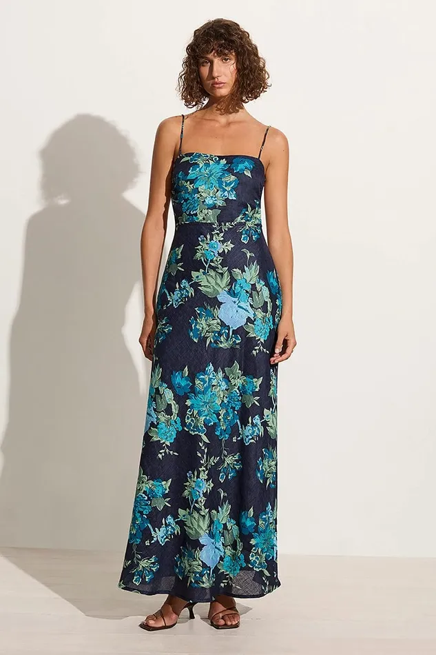 Women Garcia Maxi Dress Escala Floral Navy 8211 Final Sale Faithfull The Brand Dresses Women Garcia Maxi Dress Escala Floral Navy 8211 Final Sale Faithfull The Brand Dresses