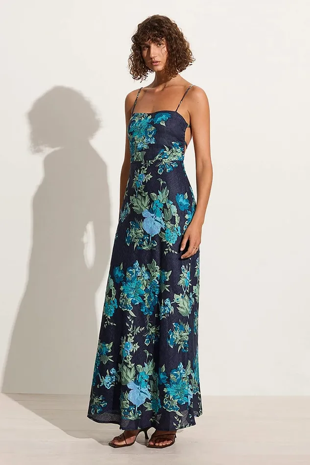 Women Garcia Maxi Dress Escala Floral Navy 8211 Final Sale Faithfull The Brand Dresses Women Garcia Maxi Dress Escala Floral Navy 8211 Final Sale Faithfull The Brand Dresses