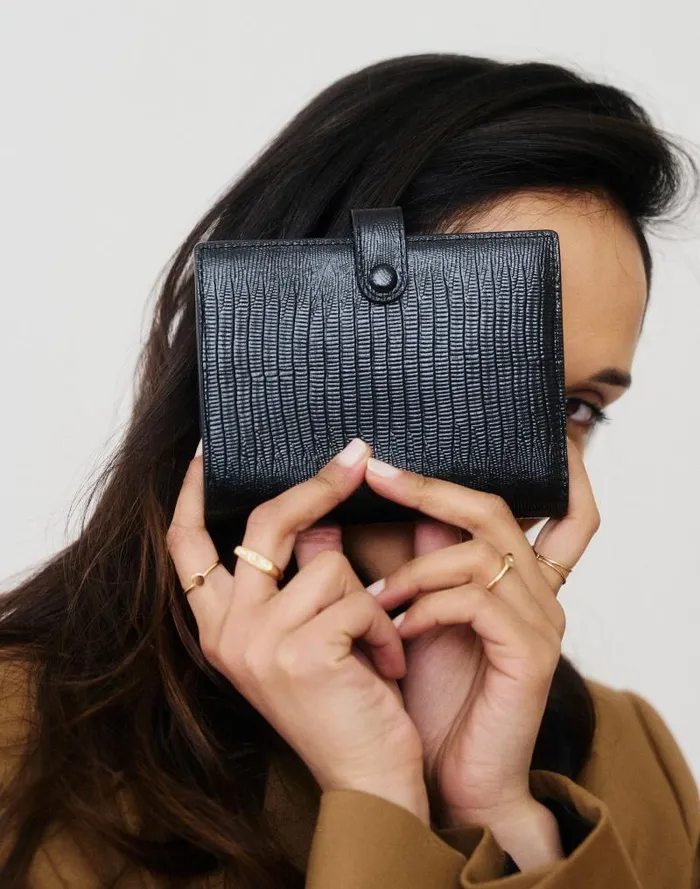 Women Hyer Goods Luxe Traveler039s Wallet Jet Black Madewell Pouches and Wallets