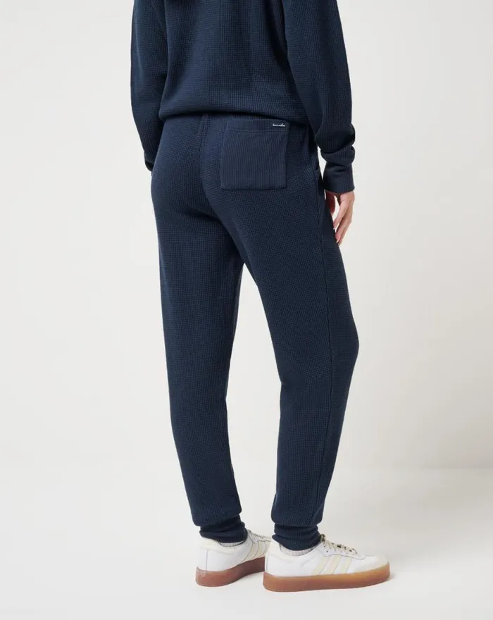 Women LONG WEEKEND JOGGER Navy Blazer TravisMathew Pants