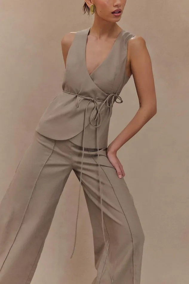 Women Meshki Tops Brandi Linen Sleeveless Wrap Top 8211 Pebble