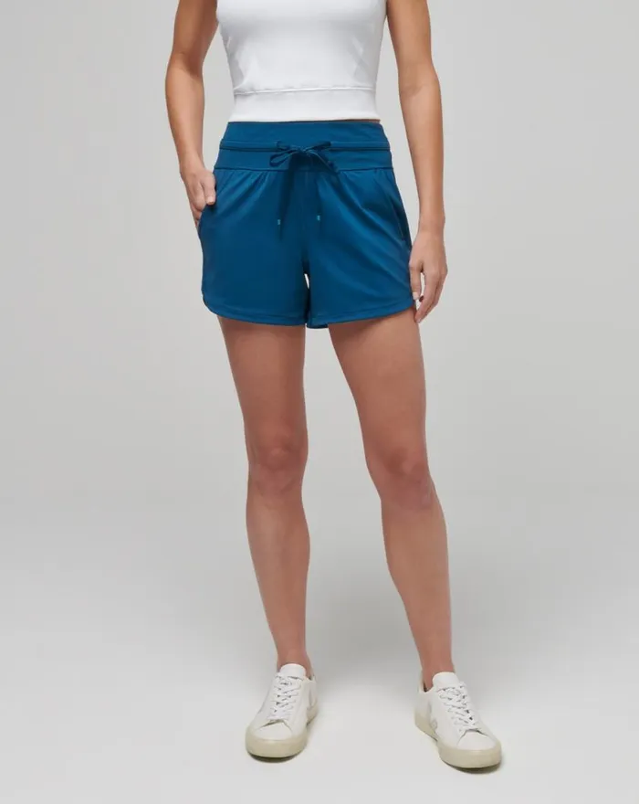 Women MOVEKNIT TIE SHORT Midnight TravisMathew Shorts