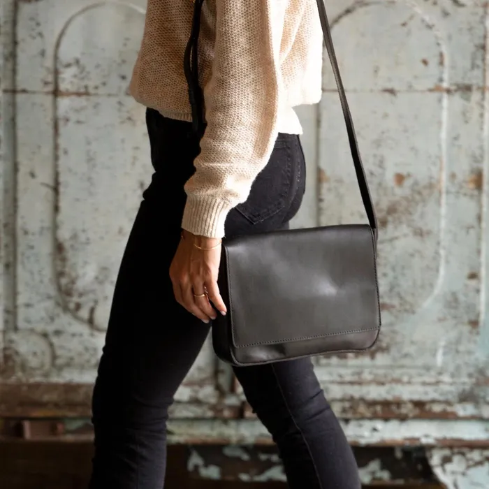 Women Nisolo Bags and Wallets Clara Crossbody Black
