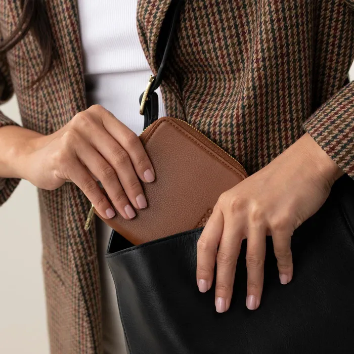 Women Nisolo Bags and Wallets Remi Zip Wallet Caramel