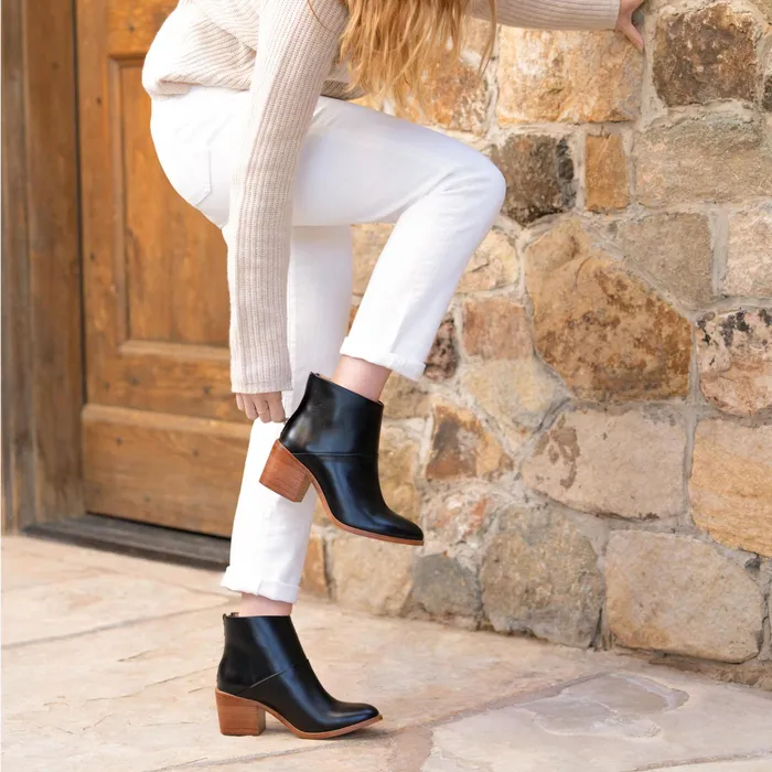 Women Nisolo Boots Dari Boot Black