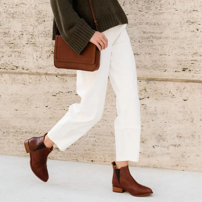 Women Nisolo Boots Eva Everyday Chelsea Boot Auburn