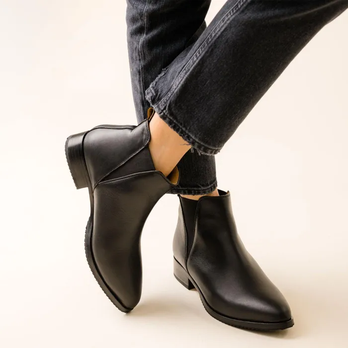 Women Nisolo Boots Eva Everyday Chelsea Boot BlackBlack