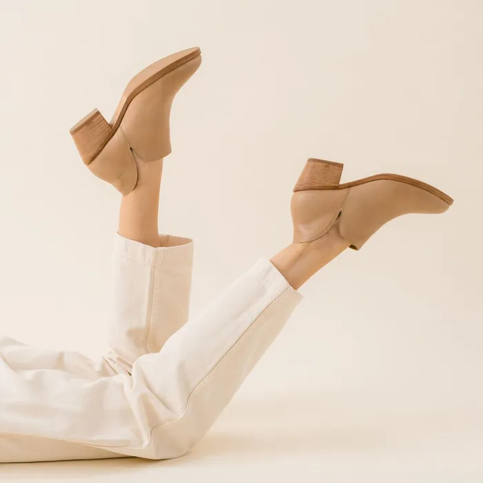Women Nisolo Boots Mia Everyday Ankle Bootie Almond