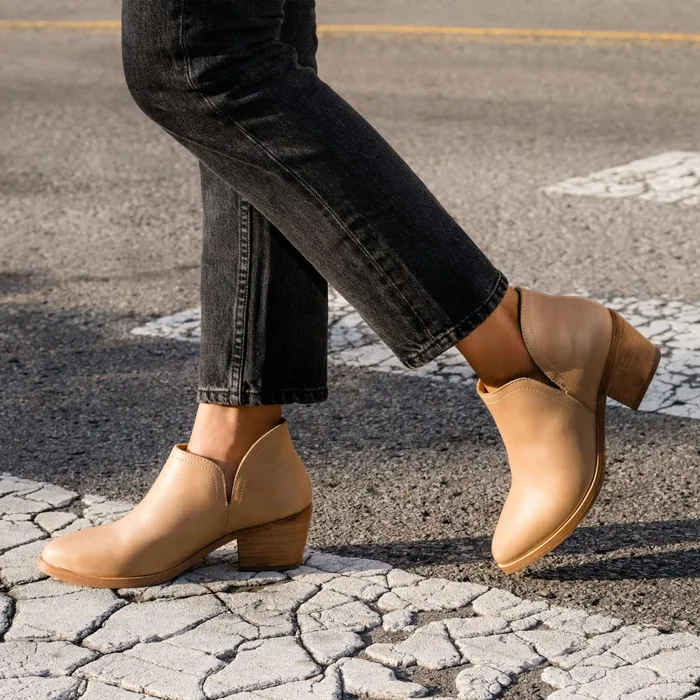 Women Nisolo Boots Mia Everyday Ankle Bootie Almond