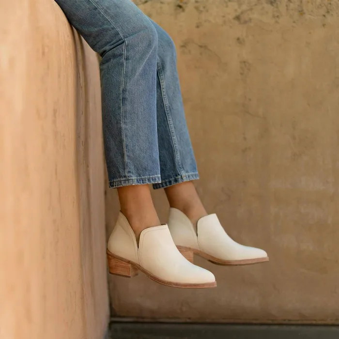Women Nisolo Boots Mia Everyday Ankle Bootie Bone