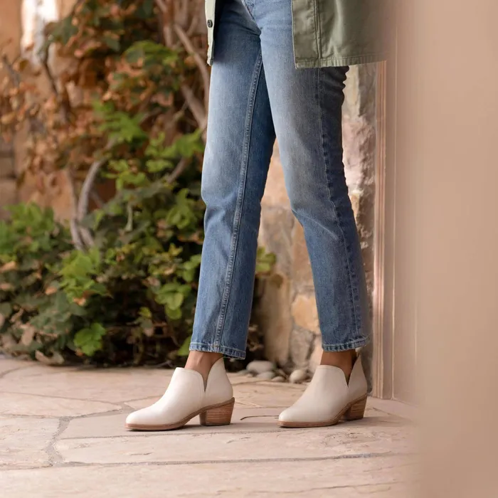 Women Nisolo Boots Mia Everyday Ankle Bootie Bone