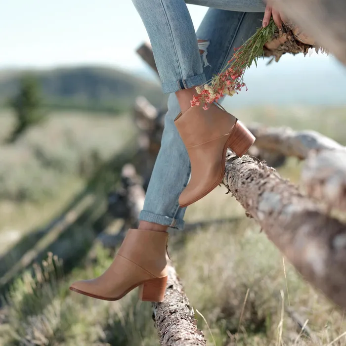 Women Nisolo Heels Dari Boot Almond