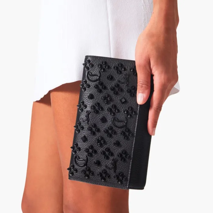 Women Paloma Chain Wallet 8211 Grained Calf Leather And Spikes Loubinthesky 8211 Black Black Christian Louboutin Shoulder Bags