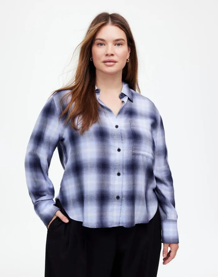 Women Plus Easy YNeck ButtonUp Shirt Deep Indigo Madewell Tops and Shirts