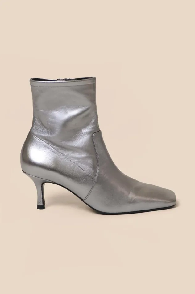 Women Shoes and Boots RIXO Louis Pewter