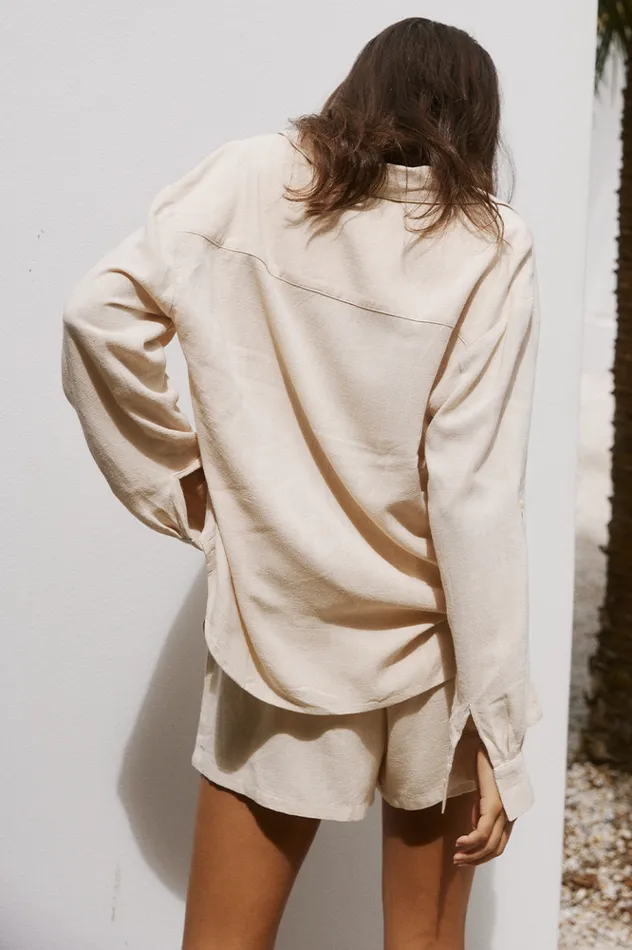 Women Shorts Runaway The Label KIANA SHORT Sand