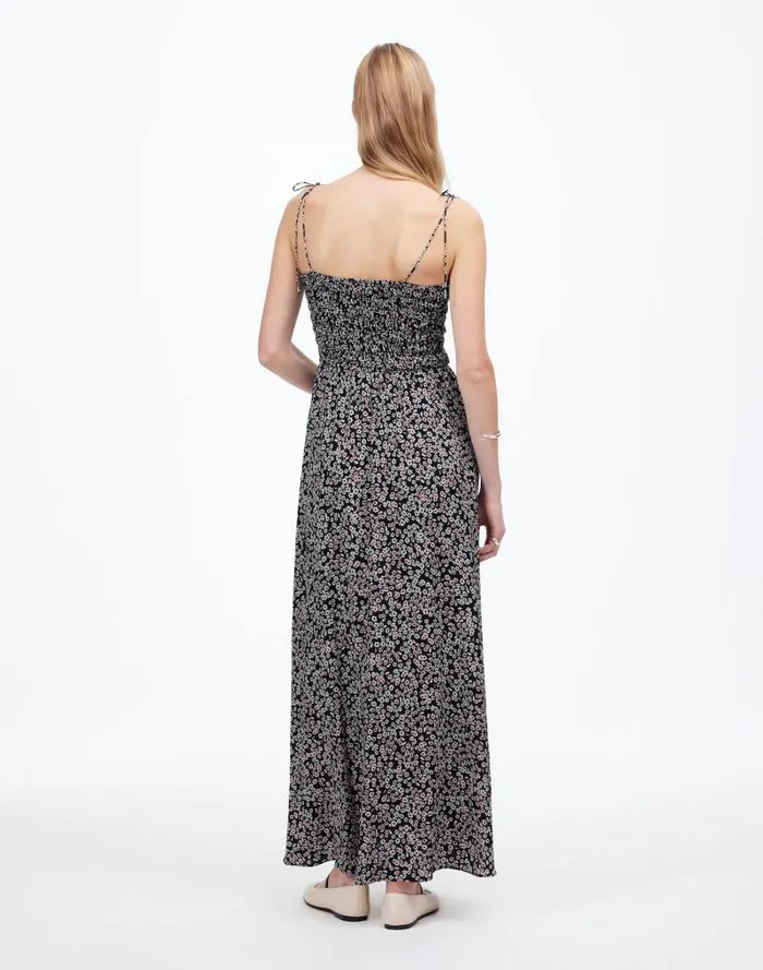 Women Smocked TieStrap Midi Dress In Floral Daisy Black Ground Madewell Dresses