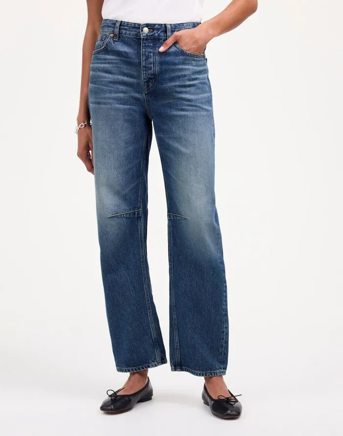 Women The Darted BarrelLeg Jean Irmo Wash Madewell Jeans