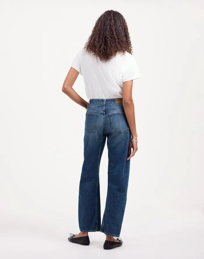 Women The Darted BarrelLeg Jean Irmo Wash Madewell Jeans