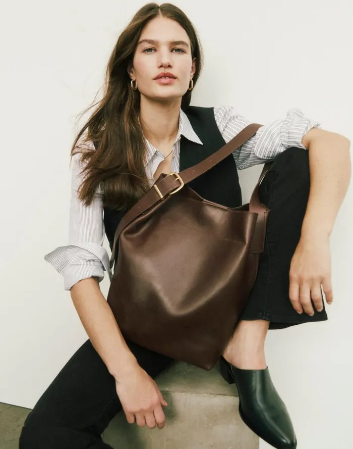 Women The Essential Bucket Tote Chocolate Raisin Madewell Bags