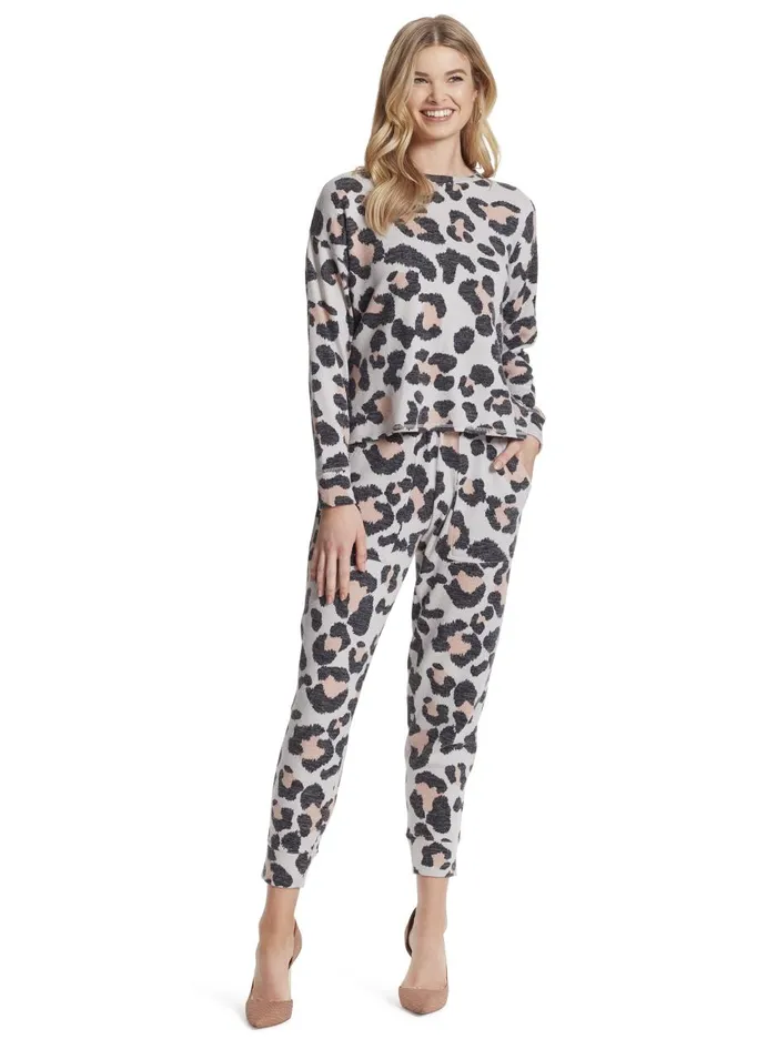 Women Tops Jessica Simpson Lisa Pullover In Giant Cheetah Giant Cheetah