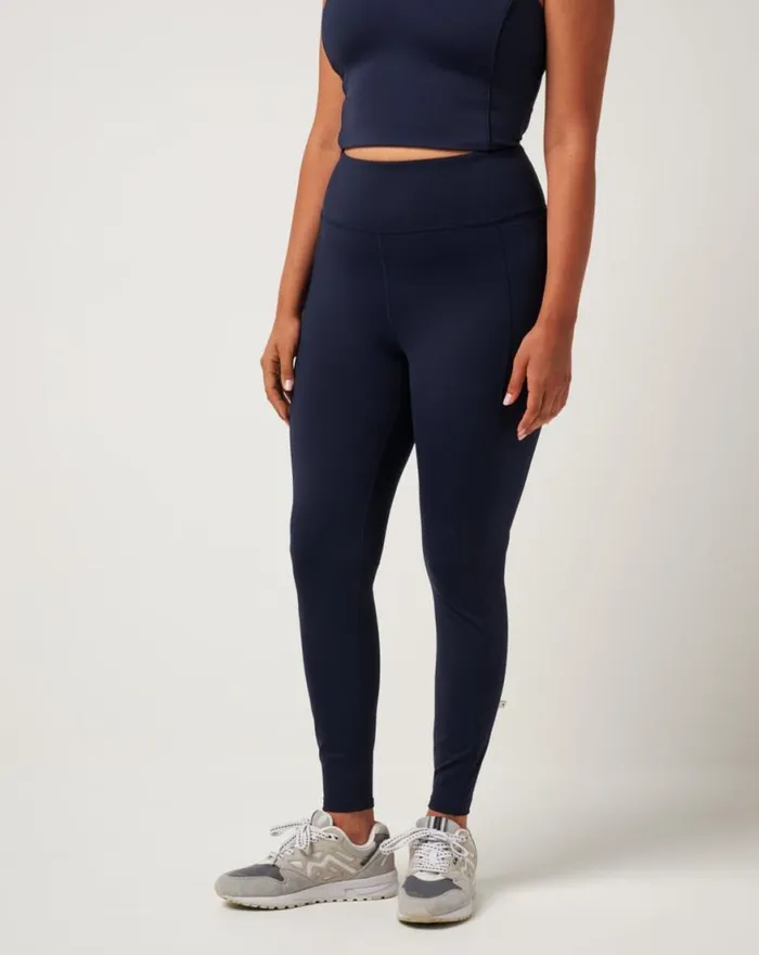 Women WHERE IT COUNTS LEGGING Navy Blazer TravisMathew Leggings