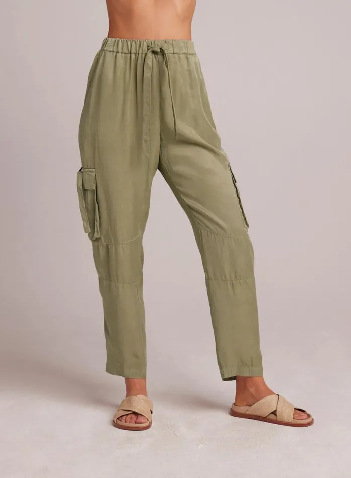 Zephyr Tie Pocket Utility Pant 8211 Khaki Army Women Bella Dahl Pants Zephyr Tie Pocket Utility Pant 8211 Khaki Army Women Bella Dahl Pants
