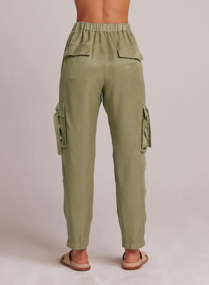 Zephyr Tie Pocket Utility Pant 8211 Khaki Army Women Bella Dahl Pants Zephyr Tie Pocket Utility Pant 8211 Khaki Army Women Bella Dahl Pants
